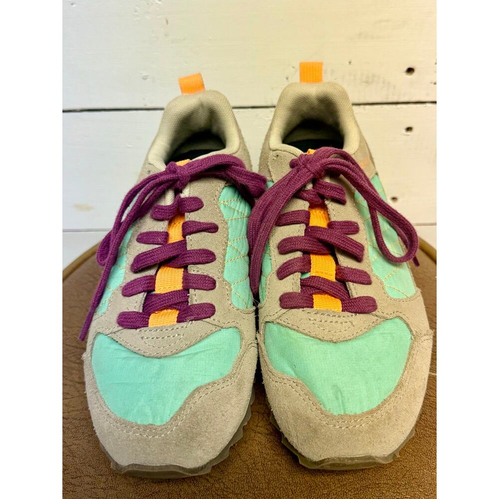 Merrell Hiking Sneakers Woman’s Size 5.5